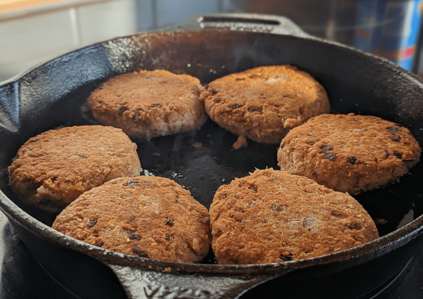 Frikadellen in der Pfanne